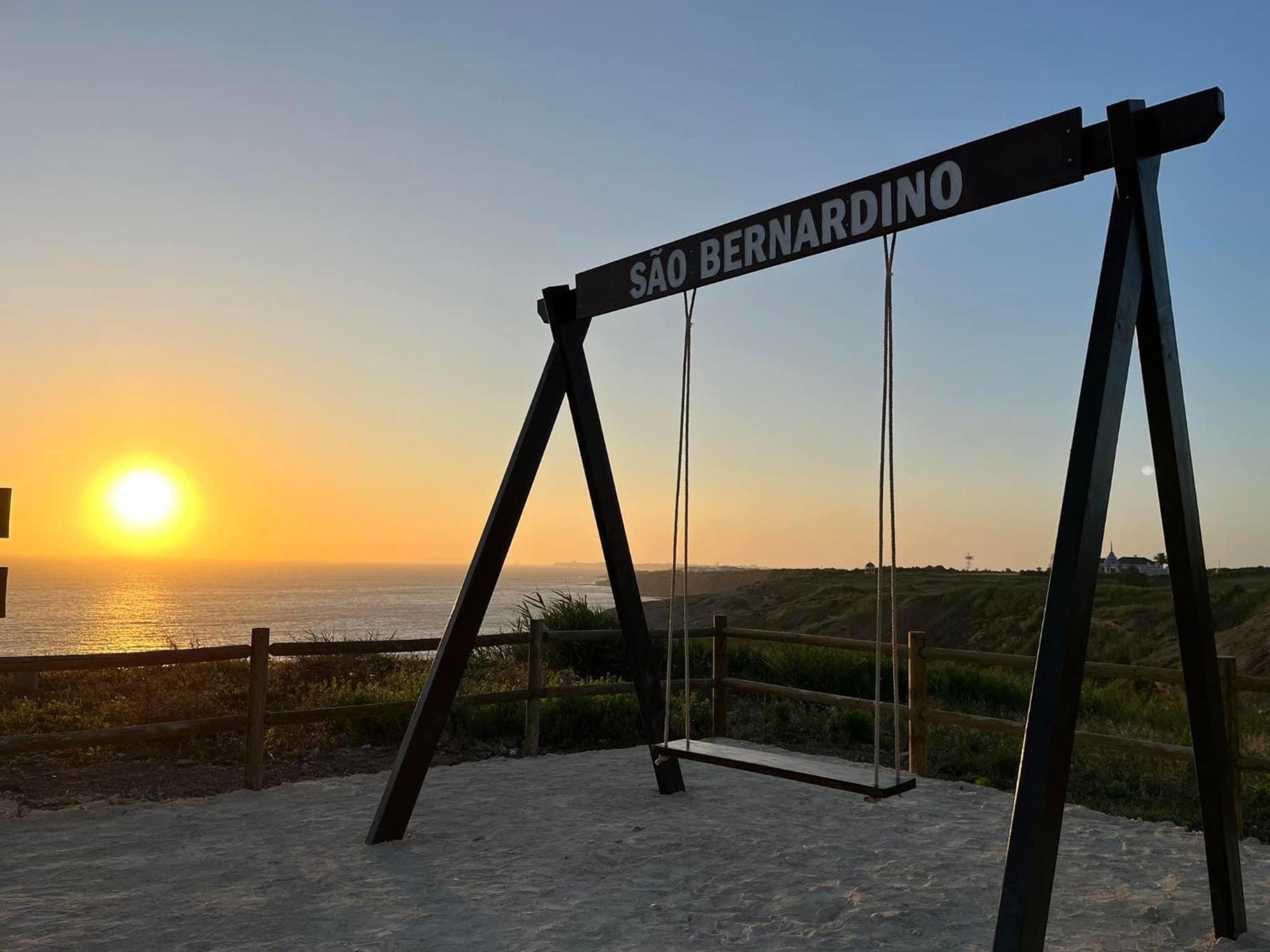 Casa Do Portao Azul - Dourada Lägenhet Atouguia Da Baleia Exteriör bild